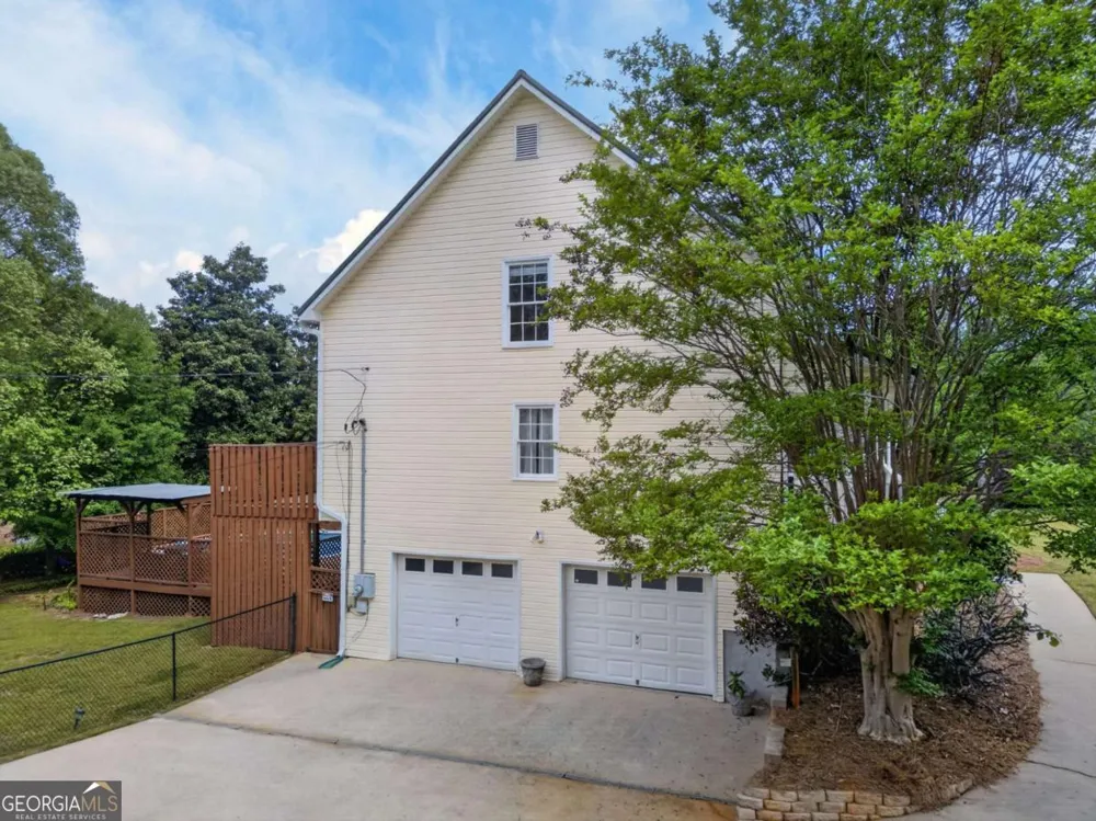 3301 Connie WAY Winston, GA 30187