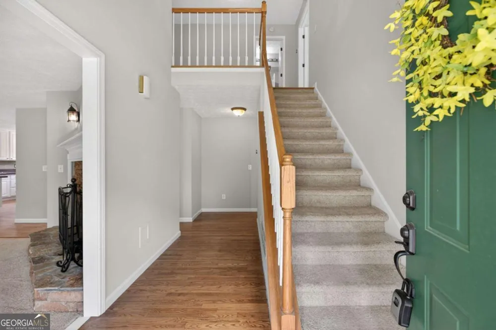 3301 Connie WAY Winston, GA 30187