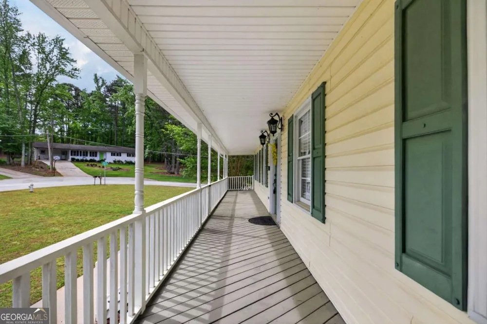 3301 Connie WAY Winston, GA 30187