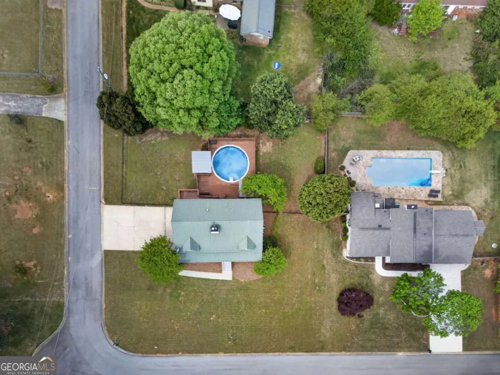 3301 Connie WAY Winston, GA 30187