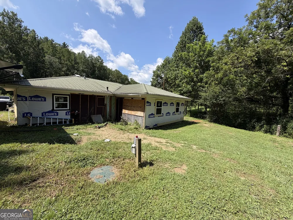 663 Kelly Mountain RD Clarkesville, GA 30523