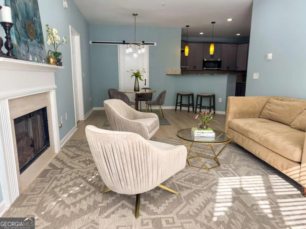 8001 Woodland LN Alpharetta, GA 30009