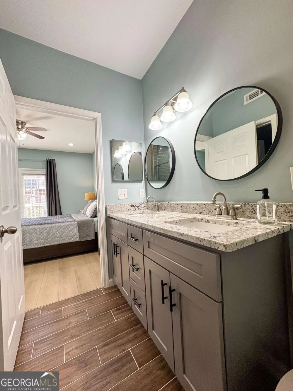 8001 Woodland LN Alpharetta, GA 30009