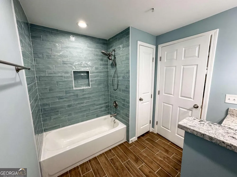 8001 Woodland LN Alpharetta, GA 30009