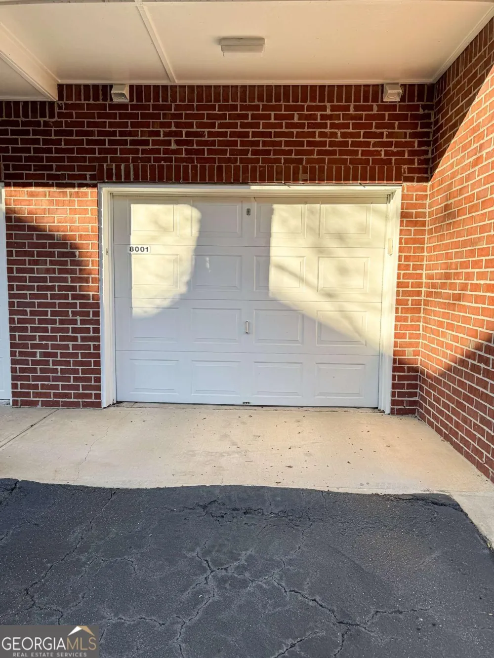 8001 Woodland LN Alpharetta, GA 30009