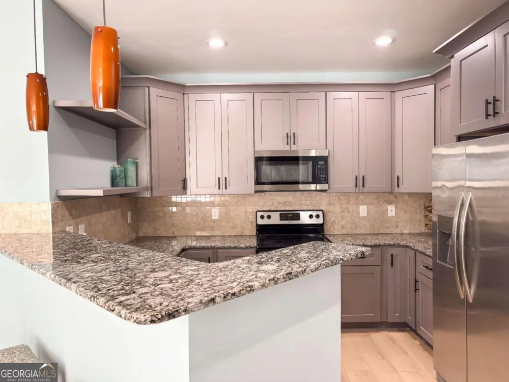 8001 Woodland LN Alpharetta, GA 30009