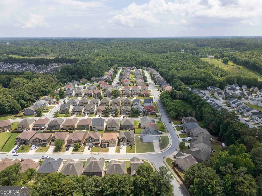 7562 Bowhead CT Fairburn, GA 30213