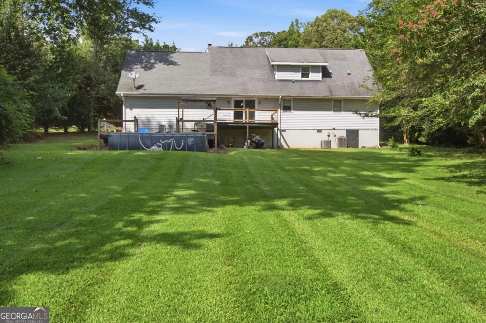 65 Tradewinds RD Cleveland, GA 30528