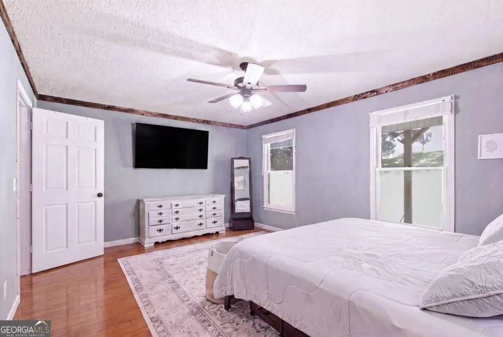 65 Tradewinds RD Cleveland, GA 30528