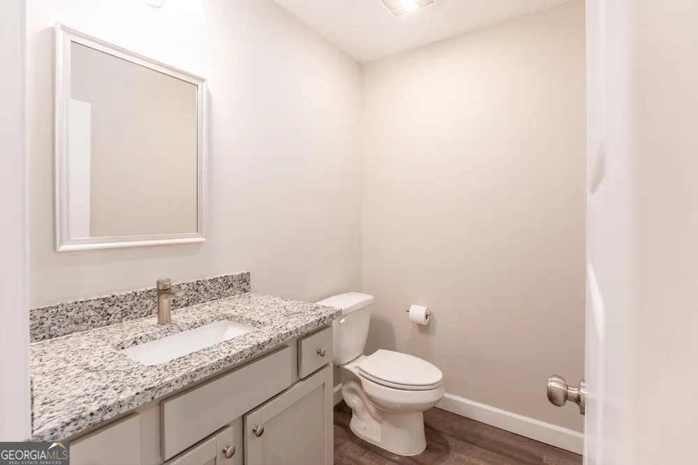 410 A N Caswell ST Glennville, GA 30427