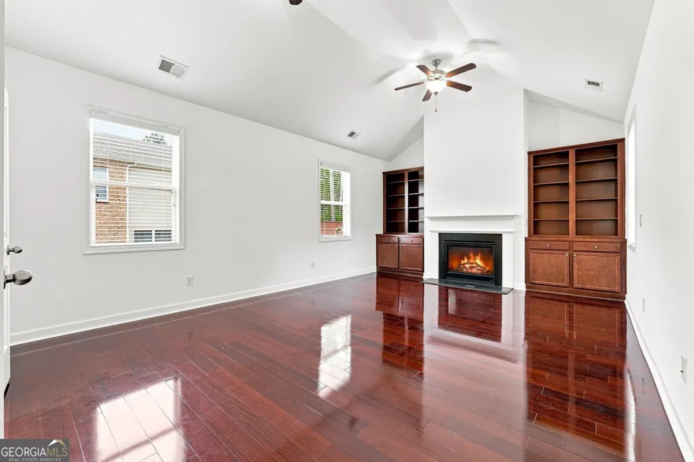 810 Grand Reserve DR Suwanee, GA 30024