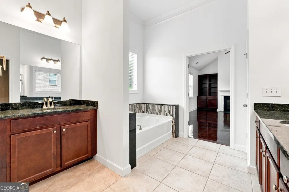 810 Grand Reserve DR Suwanee, GA 30024