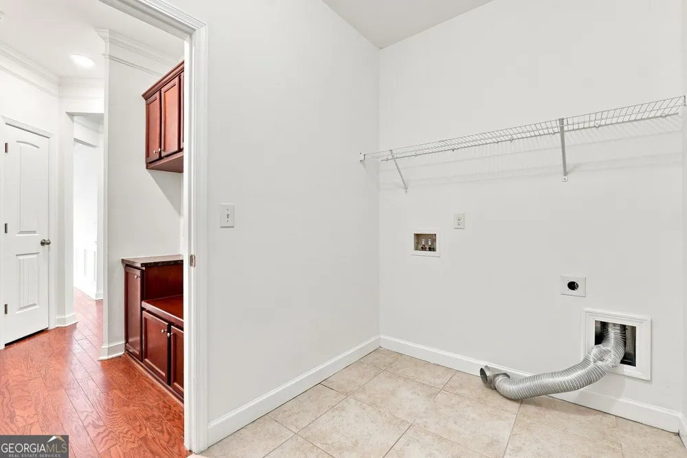 810 Grand Reserve DR Suwanee, GA 30024