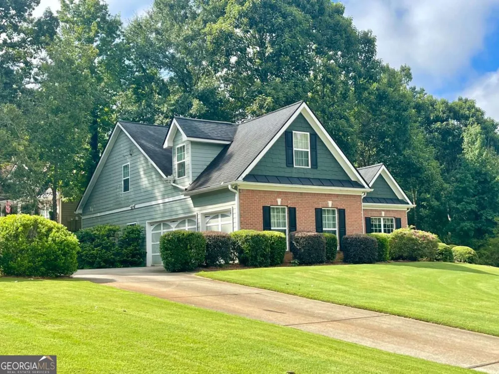 930 Vinings DR Winder, GA 30680