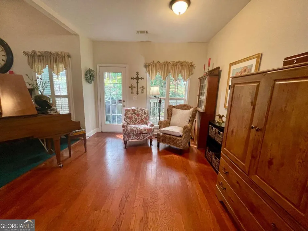 930 Vinings DR Winder, GA 30680
