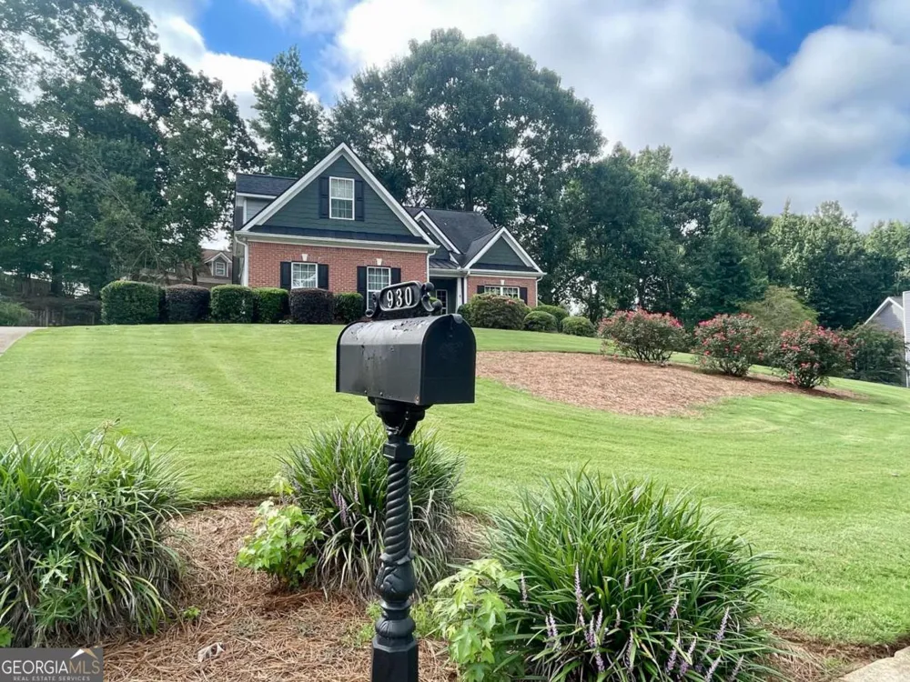 930 Vinings DR Winder, GA 30680