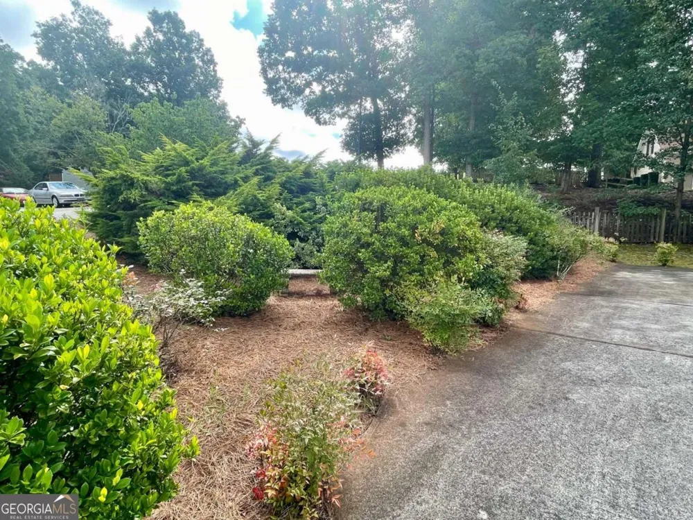 930 Vinings DR Winder, GA 30680