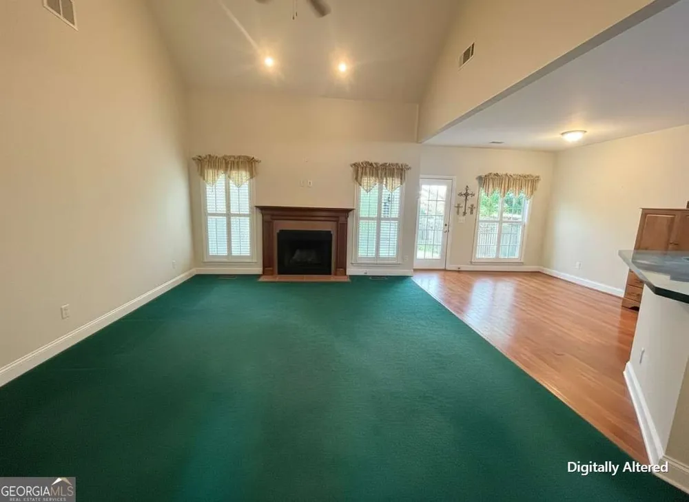 930 Vinings DR Winder, GA 30680