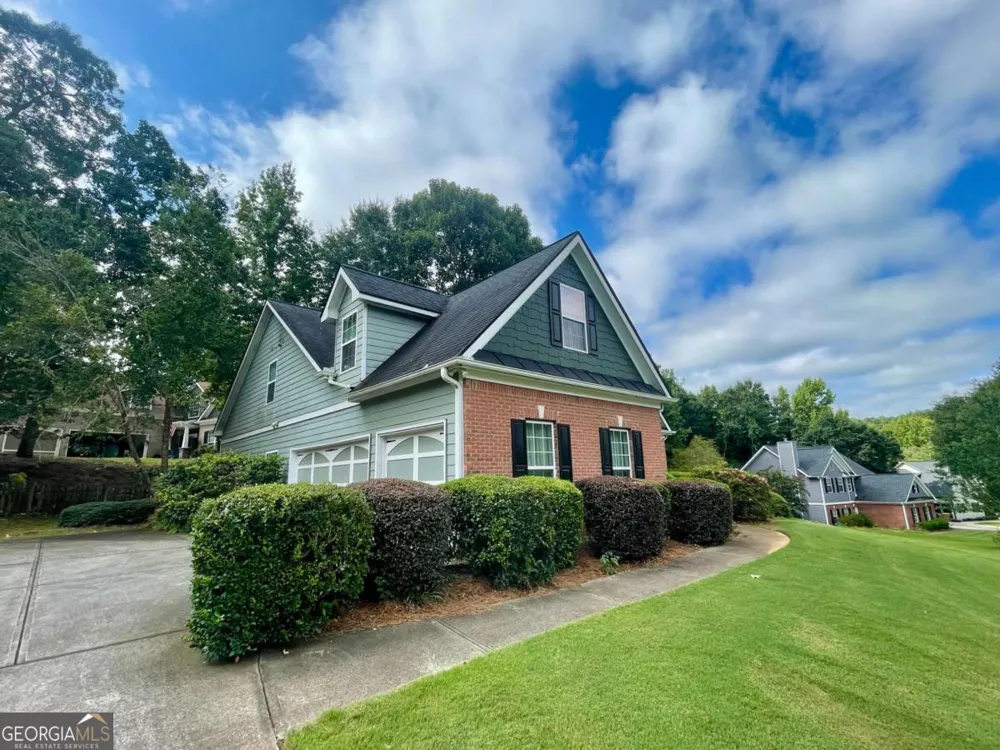 930 Vinings DR Winder, GA 30680