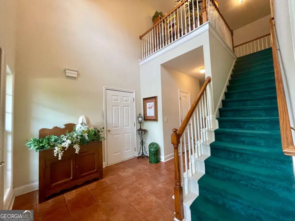 930 Vinings DR Winder, GA 30680