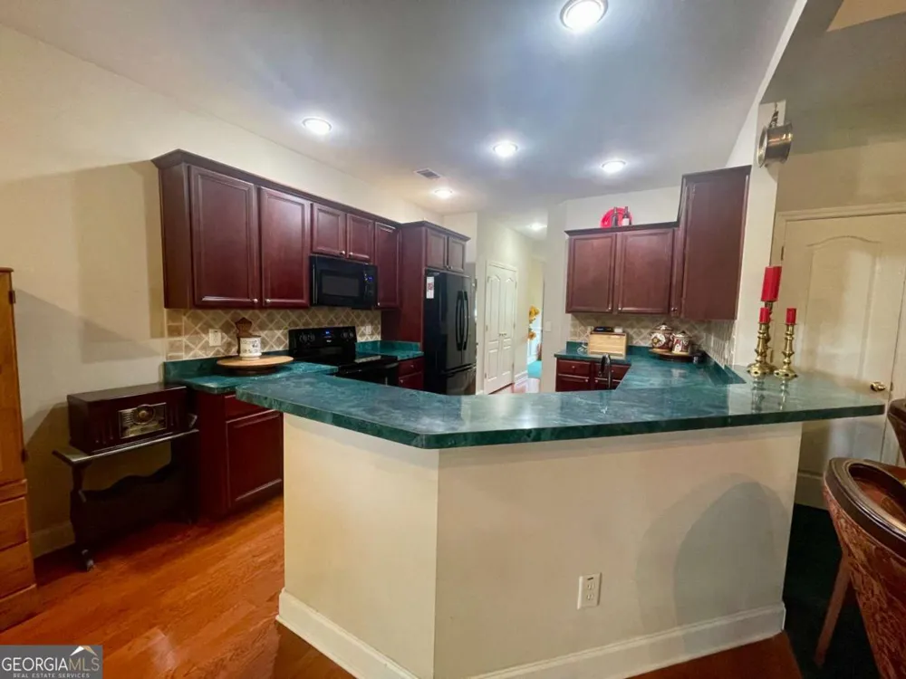 930 Vinings DR Winder, GA 30680