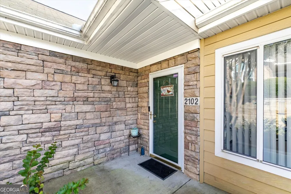 2191 Rockbridge RD Stone Mountain, GA 30087