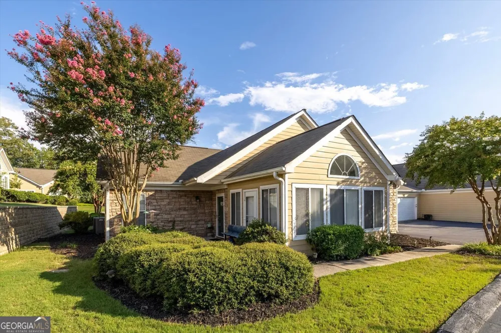 2191 Rockbridge RD Stone Mountain, GA 30087