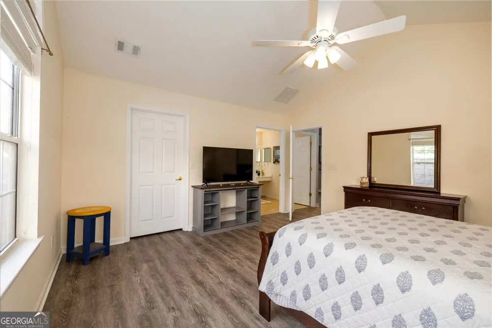 2191 Rockbridge RD Stone Mountain, GA 30087
