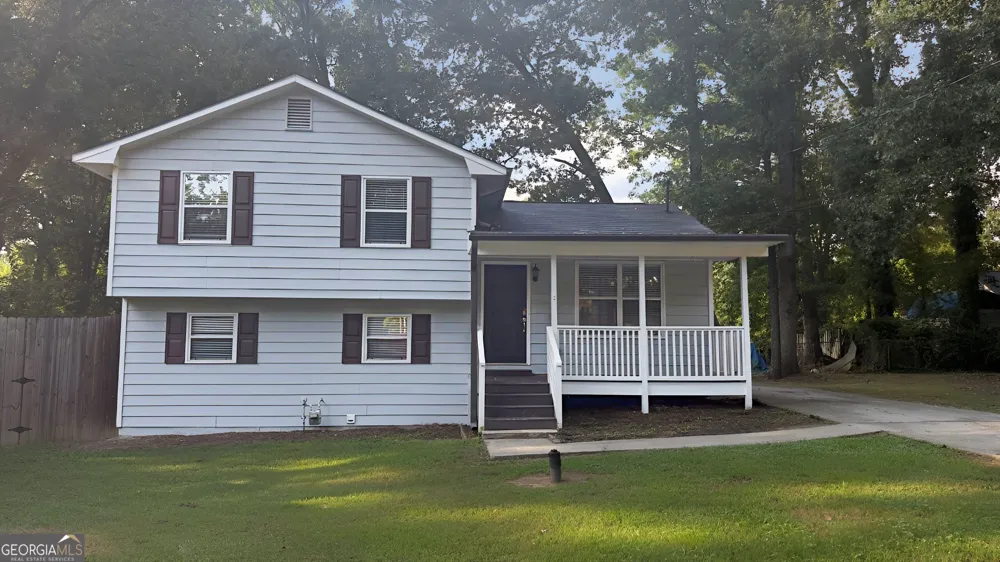 141 Hemlock CIR Lawrenceville, GA 30046