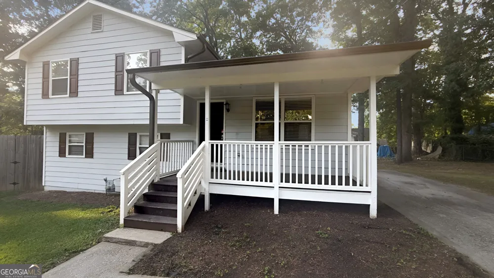 141 Hemlock CIR Lawrenceville, GA 30046