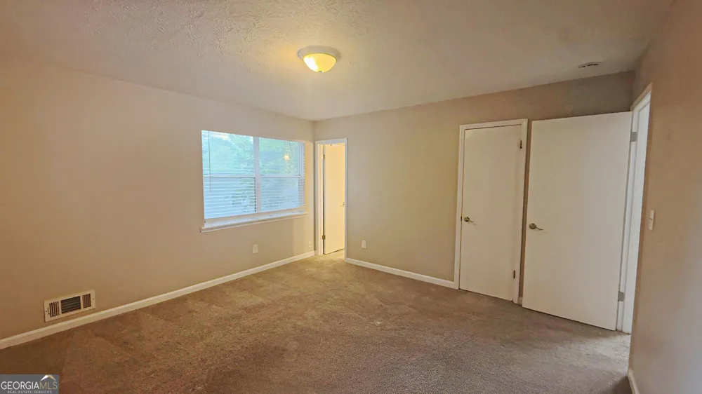 141 Hemlock CIR Lawrenceville, GA 30046