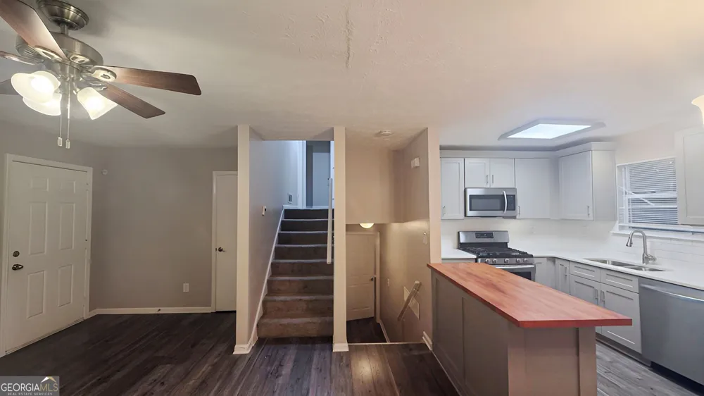 141 Hemlock CIR Lawrenceville, GA 30046
