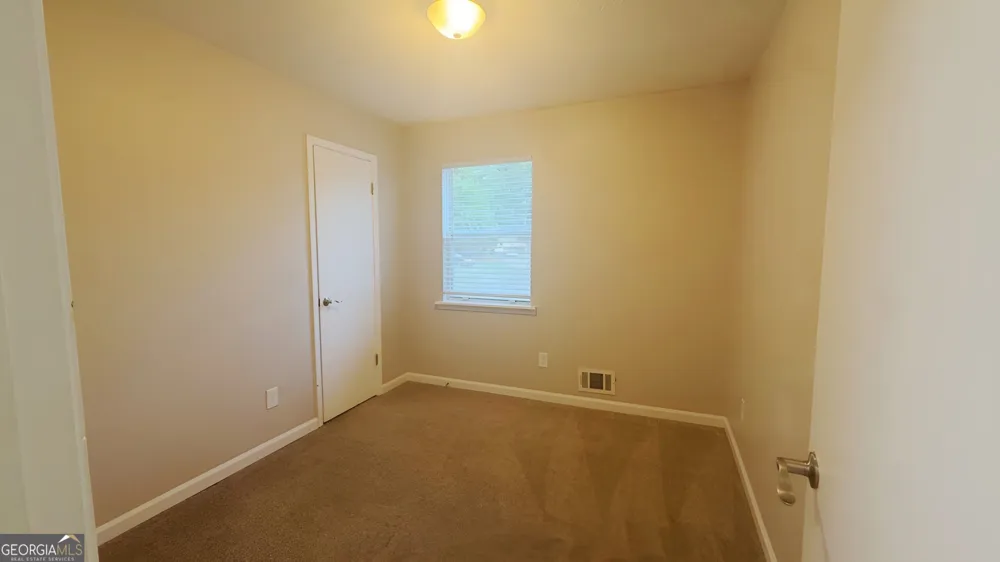 141 Hemlock CIR Lawrenceville, GA 30046