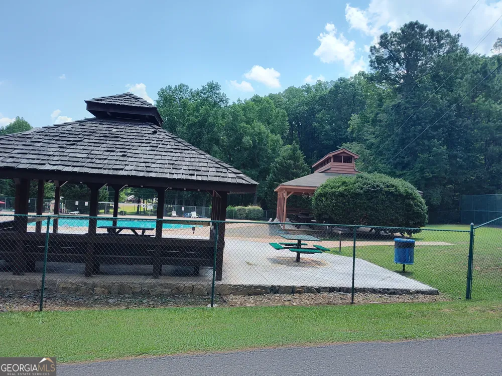 560 Neptune CIR Ranger, GA 30734