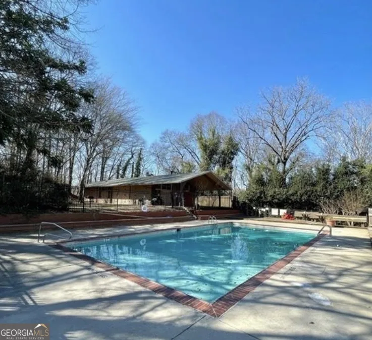 250 Little ST Athens, GA 30605