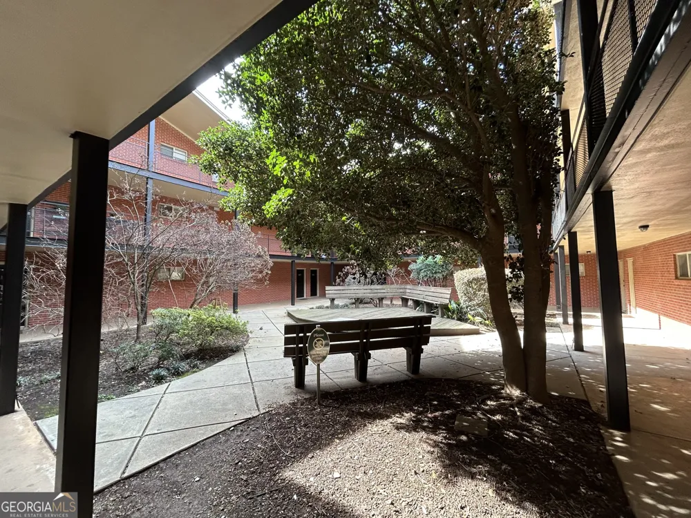 250 Little ST Athens, GA 30605