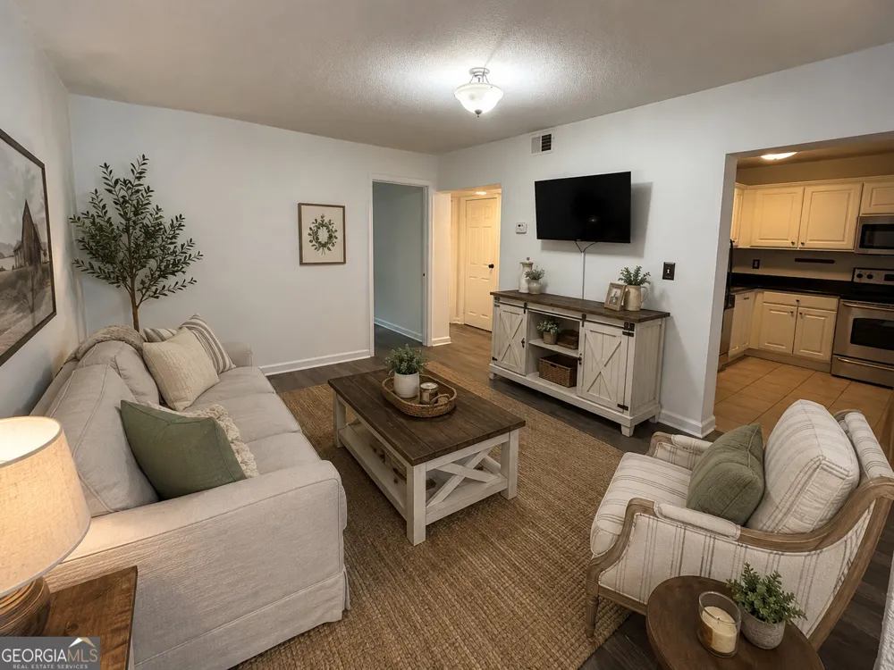 250 Little ST Athens, GA 30605