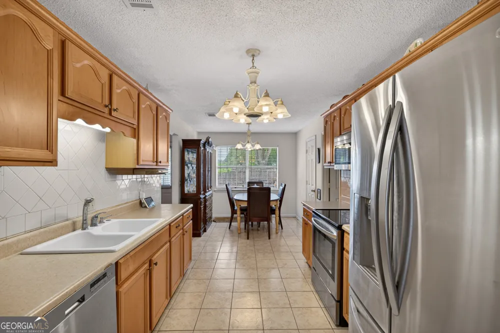 1448 Paul Caswell BLVD Hinesville, GA 31313
