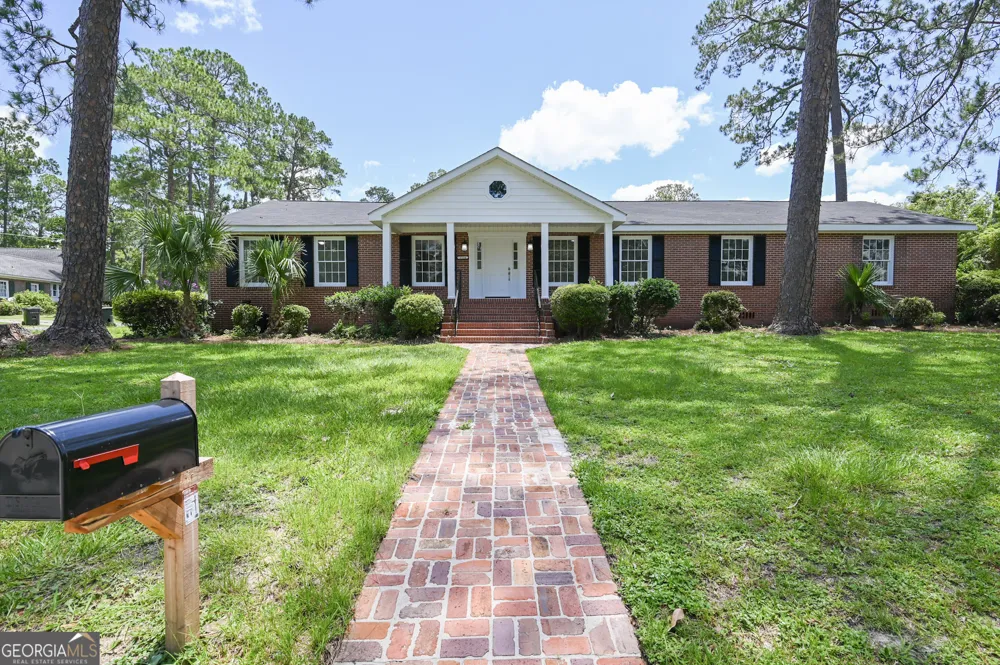 1304 Hill ST Waycross, GA 31501