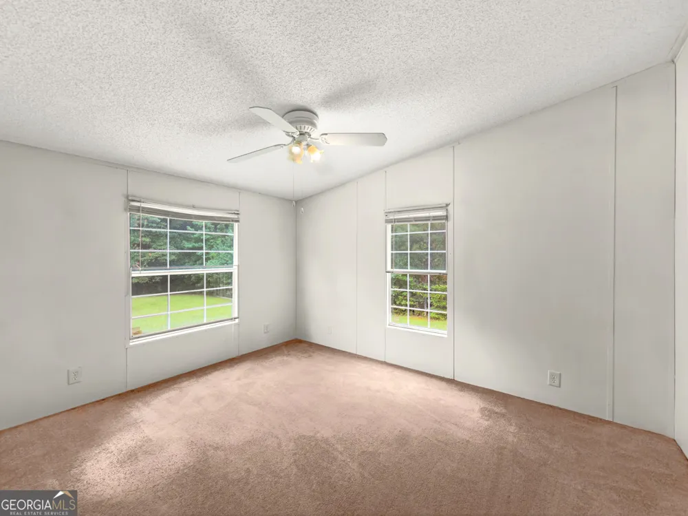 141 Gamecock WAY Barnesville, GA 30204