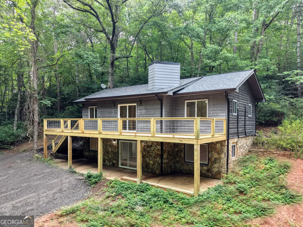 198 Big Rock DR Hayesville, NC 28904