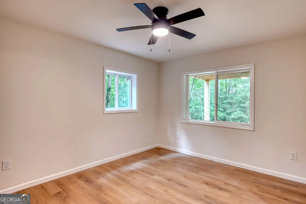 198 Big Rock DR Hayesville, NC 28904