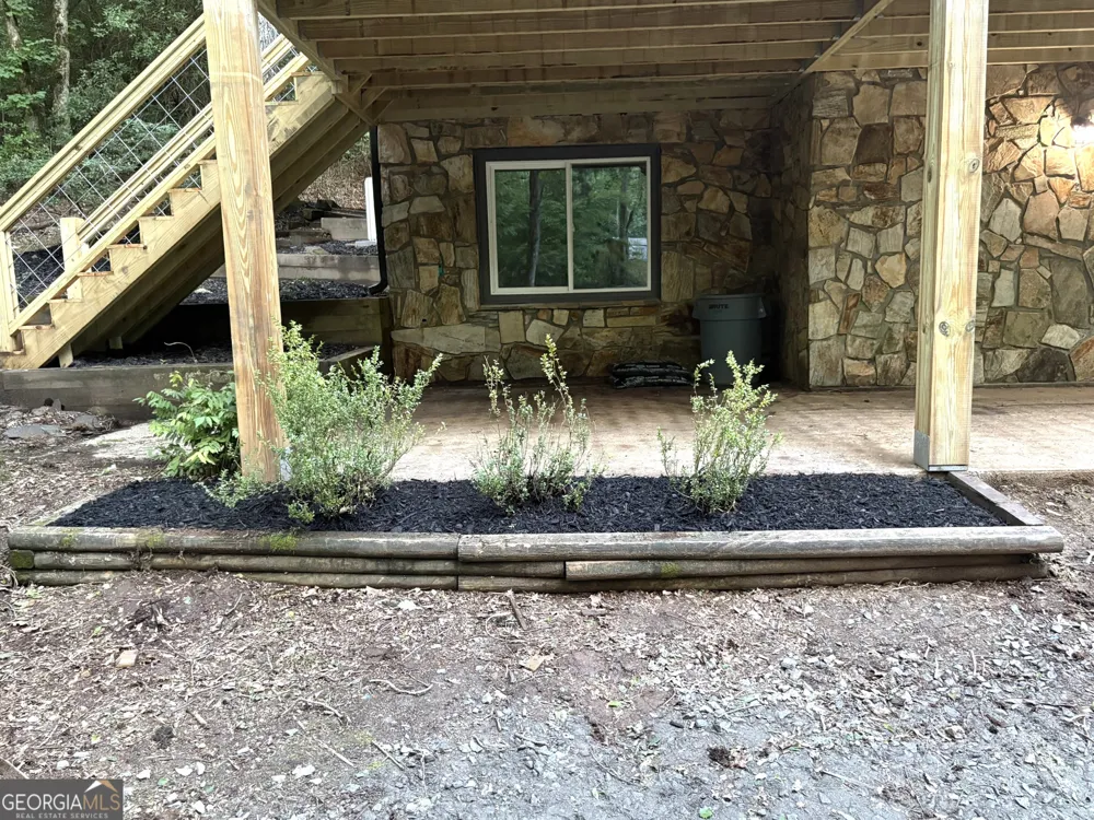 198 Big Rock DR Hayesville, NC 28904