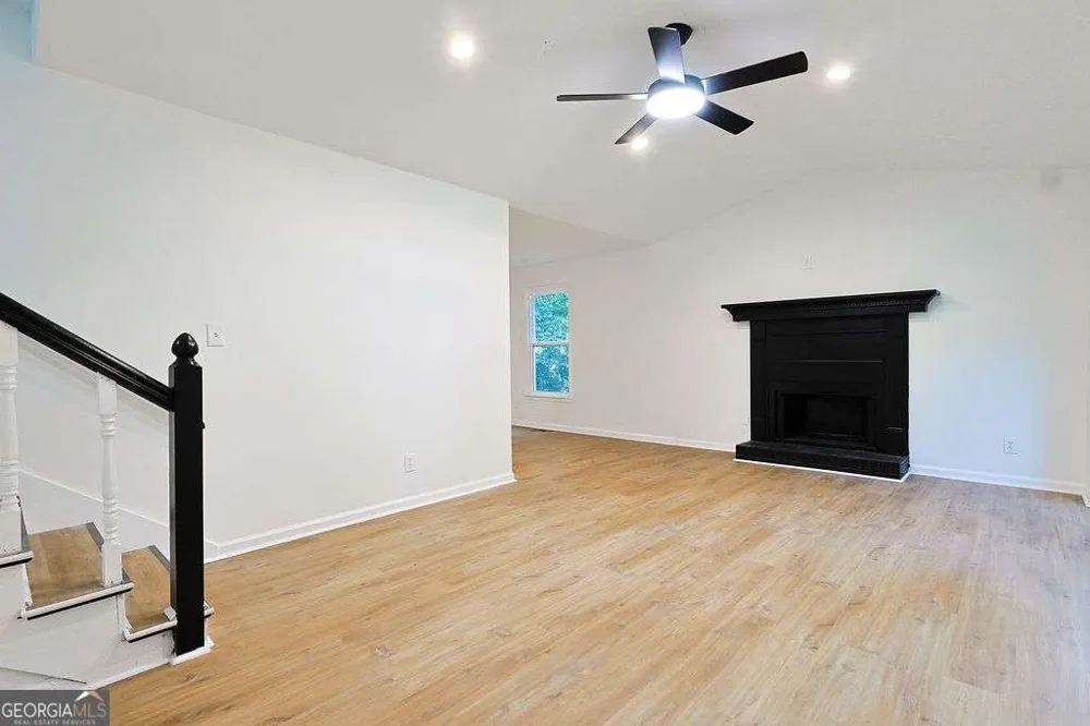 263 Sumer LN N Douglasville, GA 30134