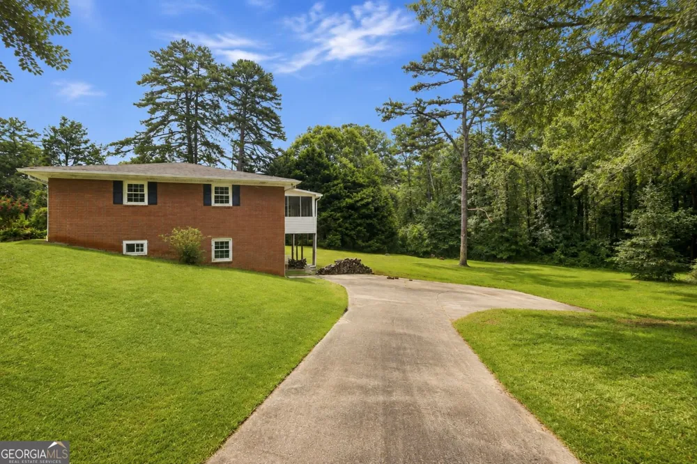 128 Scott CIR Toccoa, GA 30577