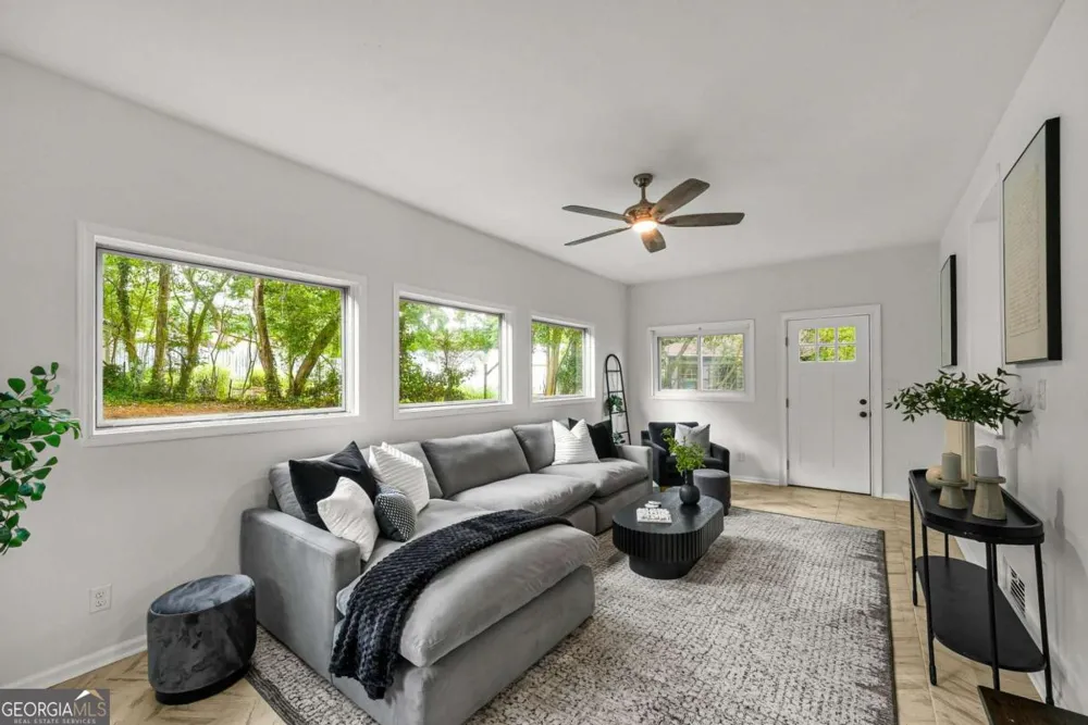 3423 Rugby CIR College Park, GA 30337