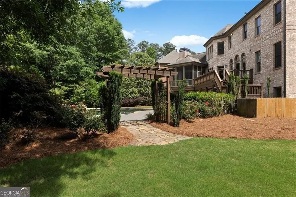 1900 Evergrace DR Milton, GA 30009
