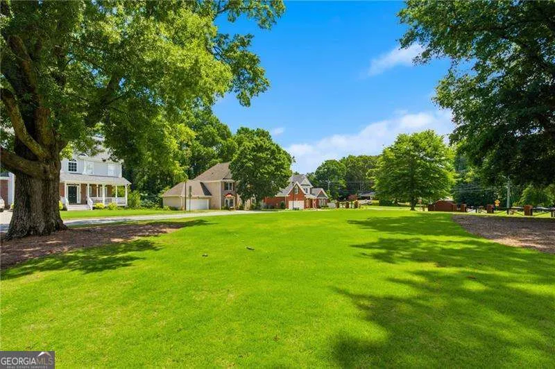 2314 Kennesaw Oaks TRL NW Kennesaw, GA 30152