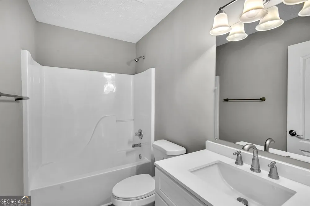 435 Fieldstone LN Covington, GA 30016
