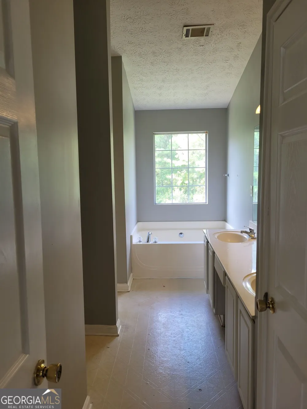 3715 Micah CT Ellenwood, GA 30294